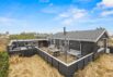 Hyggeligt sommerhus – med vildmarksbad – i Henne Strand (billede 1)