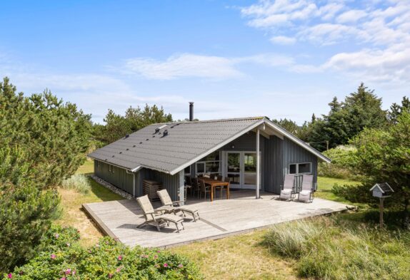 Velplejet sommerhus med anneks og sauna