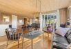 Lyst og venligt sommerhus med sauna og skøn beliggenhed (billede 7)