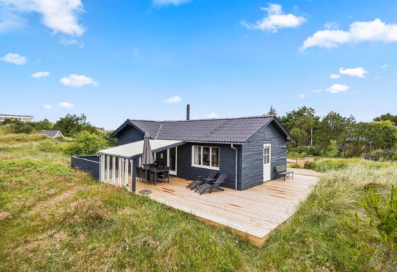 Charmantes Ferienhaus für 5 Personen mit Sauna in Henne Strand