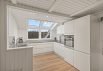 Stort moderne sommerhus med spabad og sauna i Henne Strand (billede 3)
