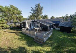 Charmerende sommerhus – central i Henne Strand. Kat. nr.:  40959, Bekkasinvej 7;