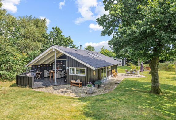 Schönes, gepflegtes Sommerhaus mit Sauna & Spa für 5 Personen