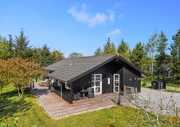 Schönes 3-Sterne-Ferienhaus für 4 Personen – mit Spa und Brennofen