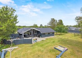 Charmerende sommerhus med sauna og spa i smuk natur