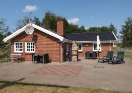 Børnevenligt og hyggeligt sommerhus med spa i unikt naturområde