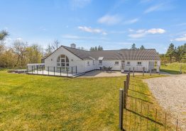 besonders schönes Sommerhaus mit 6-Personen Whirlpool