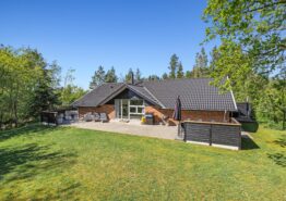 Schönes Ferienhaus mit Whirlpool, Sauna und Aktivitätsraum