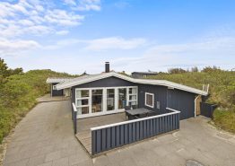 Klassisk feriehus til 6 personer kun 250 meter fra stranden