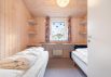 Lyst sommerhus med brændeovn og stor have (billede 19)