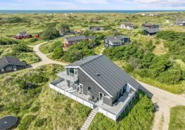 Fantastisk feriehus til 8 personer med panoramaudsigt. Kat. nr.:  50163, Rylevej 25;