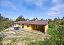 Feriehus til 6 personer i Vejers – stilfuldt renoveret i 2025. Kat. nr.:  50210, Vejers Havvej 52;