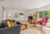 Hyggeligt sommerhus med brændeovn og gratis internet i Vejers (billede 2)