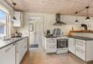 Dejligt sommerhus med brændeovn og havehus (billede 10)