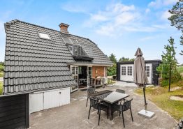 Kleines, gemütliches Häuschen mit Holzofen und Balkon in Vejers. Kat. nr.:  50216, Vejers Havvej 47;