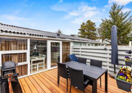 Hyggelig ferielejlighed med egen terrasse i Vejers