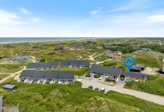 Ferielejlighed med adgang til swimmingpool kun 100 m fra havet