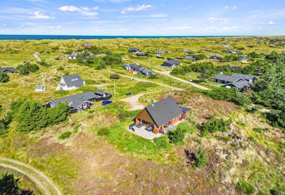 Helles und persönlich eingerichtetes Ferienhaus in Strandnähe