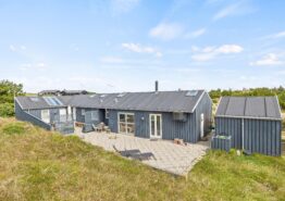Strandnahes Ferienhaus mit Whirlpool und Sauna für 8 Gäste. Kat. nr.:  52191, Grærup Havvej 11;