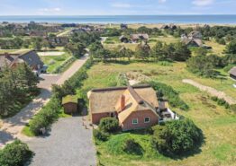 4-stjernet feriehus med pool, spa og Tesla-lader