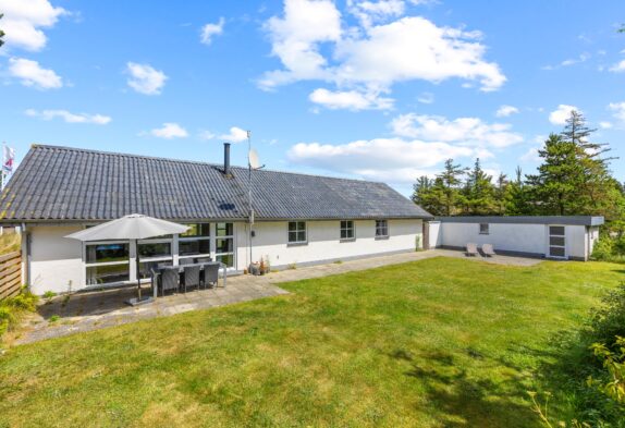 Geräumiges Ferienhaus in zentraler Lage und Kicker