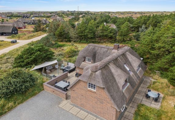 Gemütliches Ferienhaus in Blåvand mit Sauna, Whirlpool und Aktivitätsraum