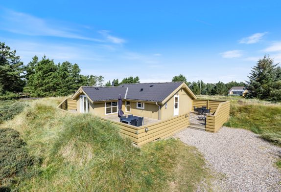 Hyggeligt feriehus med sauna tæt på Blåvand centrum