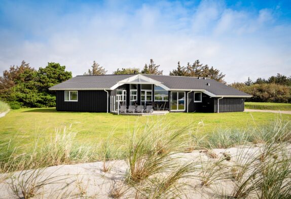 2018 erbautes 5-Sterne-Luxusferienhaus in strandnaher Lage in Blåvand