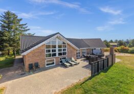 Aktivitätshaus mit Pool, Whirlpool, Sauna und Außenwhirlpool