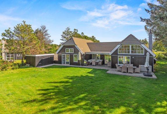 Schönes großes  Ferienhaus mit Sauna und Billard, 2 Hunde erlaubt