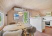 Idyllisk, fantastisk beliggende sommerhus med brændeovn (billede 10)
