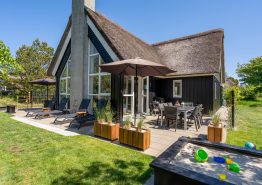 Gemütliches Ferienhaus für 8 Personen, Sauna, Whirlpool und Kicker