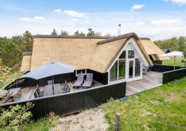 Tolles Poolhaus mit Sauna und Whirlpool für 6 Personen