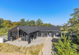Luxusferienhaus mit Aktivitätsraum, Sauna und Außenwhirlpool