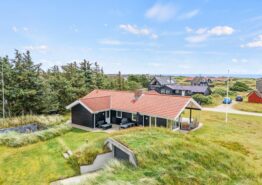 Strandnahes, gepflegtes Ferienhaus in Blåvands bester Lage