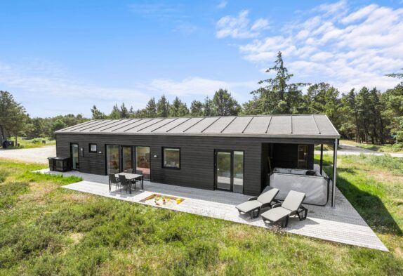 Familienfreundliches 5 Sterne Haus mit Außenwhirlpool