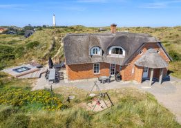 Poolhaus nur 200 Meter vom Strand mit Whirlpool, Sauna und Außendusche