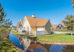 Dejligt sommerhus med spa og sauna tæt på Blåvands bymidte