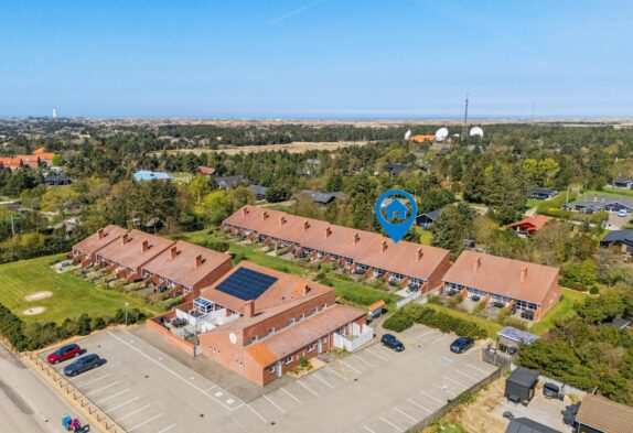 Hyggelig ferielejlighed med kun 500 meter til stranden