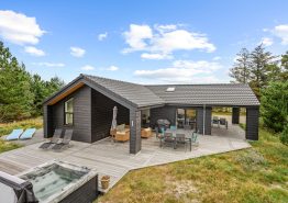 Modernes Ferienhaus für 10 Personen und einen Hund.