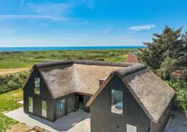 5-stjernet poolhus i Blåvand kun 150 meter fra stranden