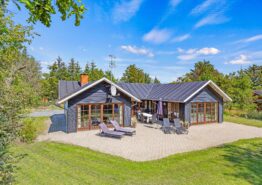 Abgeschirmtes, zentral gelegenes Sommerhaus. Kat. nr.:  60555, Sønder-Vasevej 76A;