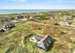 Dejligt feriehus med udsigt 200 meter fra havet. Kat. nr.:  60569, Horns Rev 55B;