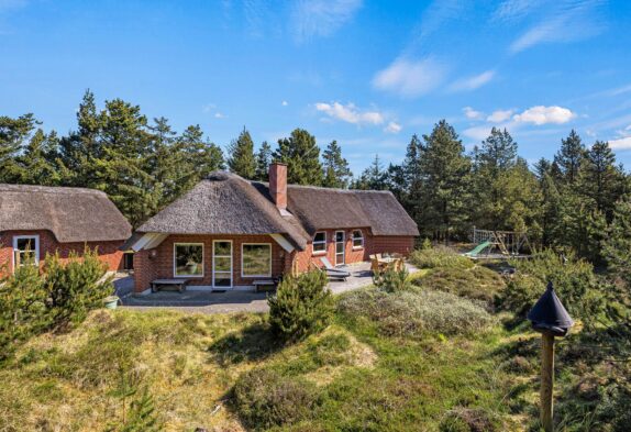 Idyllisches Reetdachhaus in attraktiver Lage in Blåvand