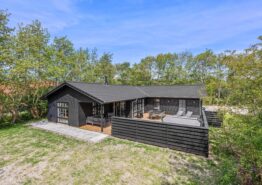 Oplev din drømmeferiebolig i Blåvand med udespa. Kat. nr.:  60640, Ved Volden 7;