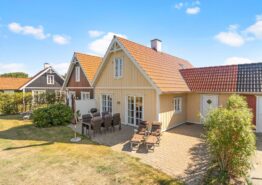 Dejligt træ-sommerhus med brændeovn og sauna i Blåvand. Kat. nr.:  60694, Horns Bjerge 3, 67;