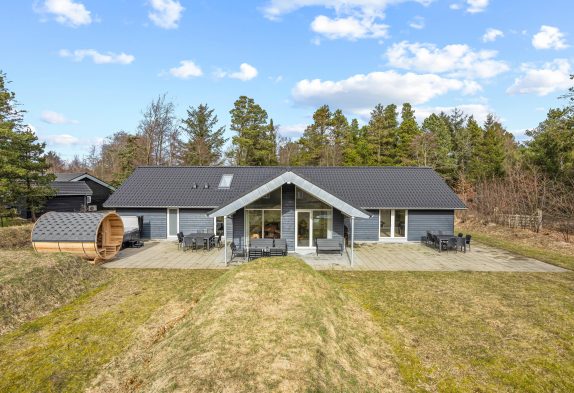 Wunderbares Haus mit Außenwhirlpool und -Sauna sowie Poolbillard