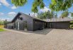 Modernes Wellness-Poolhaus mit Aussenwhirlpool und Sauna in Ho (Bild  60)