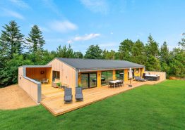 Luxuriöses Ferienhaus mit Aktivitätsraum, Außenwhirlpool und Außensauna in Ho. Kat. nr.:  61152, Nørballevej 35;