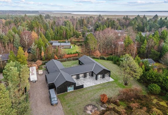 Grosses Traum-Ferienhaus in Ho mit Außenbrause, Whirlpools, Sauna und Gegenstromanlage